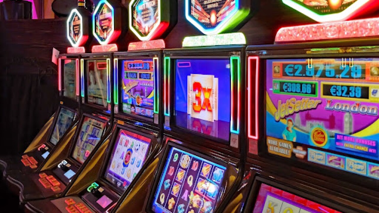Unveiling the Thrills of Online Slots: A Guide to Spinning and Winning